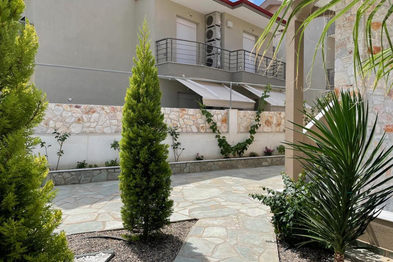 ניקיטי Royals Apartments 2 מראה חיצוני תמונה
