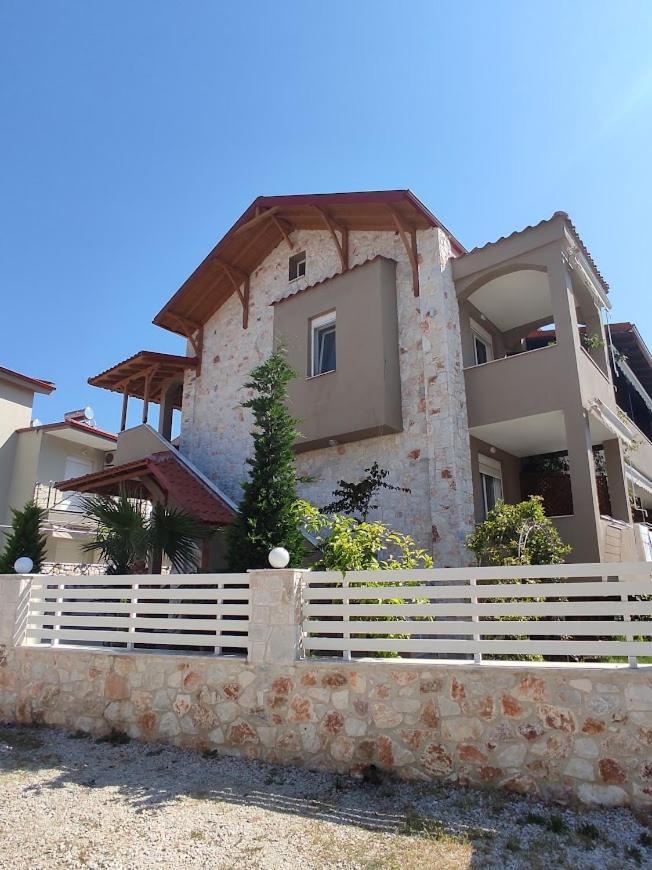 ניקיטי Royals Apartments 2 מראה חיצוני תמונה